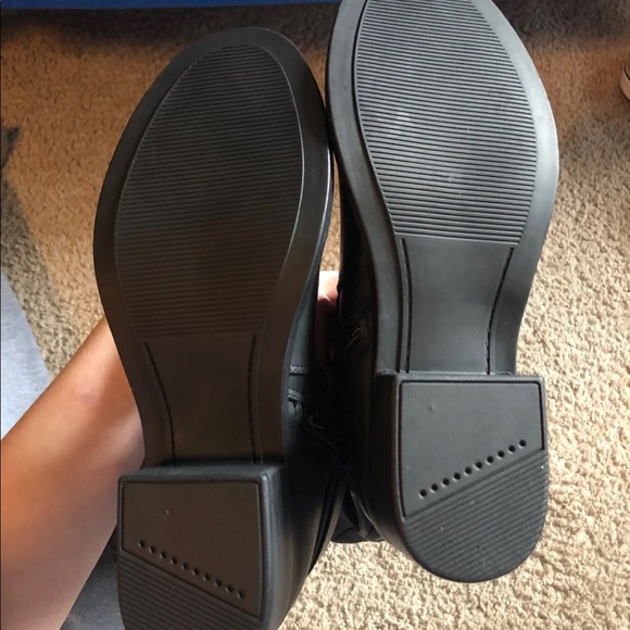 Boots - Picture 5 of 7